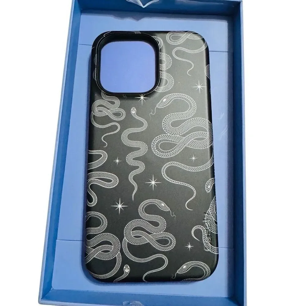 Casely We’re Ready for it Black Serpent Case iPhone 15 Pro Max Bold Flex MagSafe